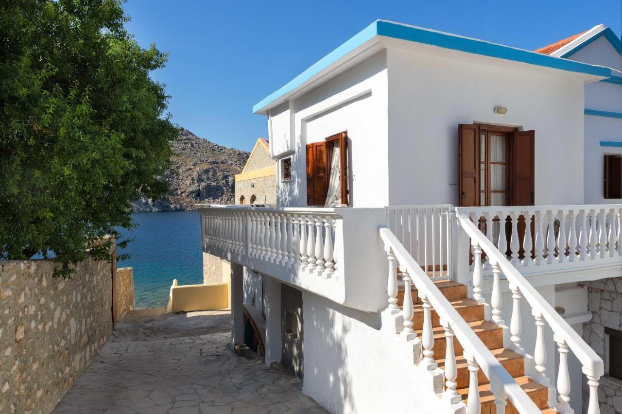 Maison d'hôtes Maravelia Mare à Symi Extérieur photo