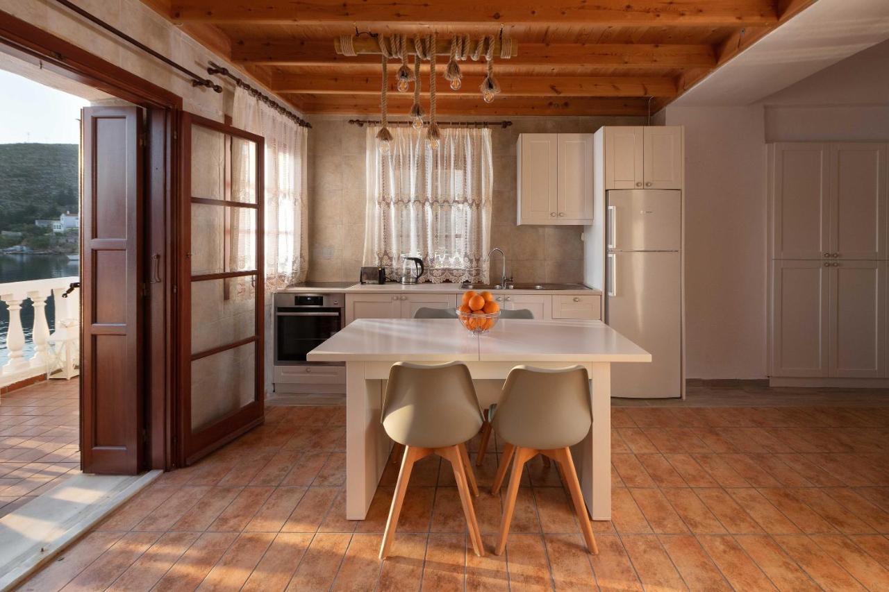 Maison d'hôtes Maravelia Mare à Symi Extérieur photo