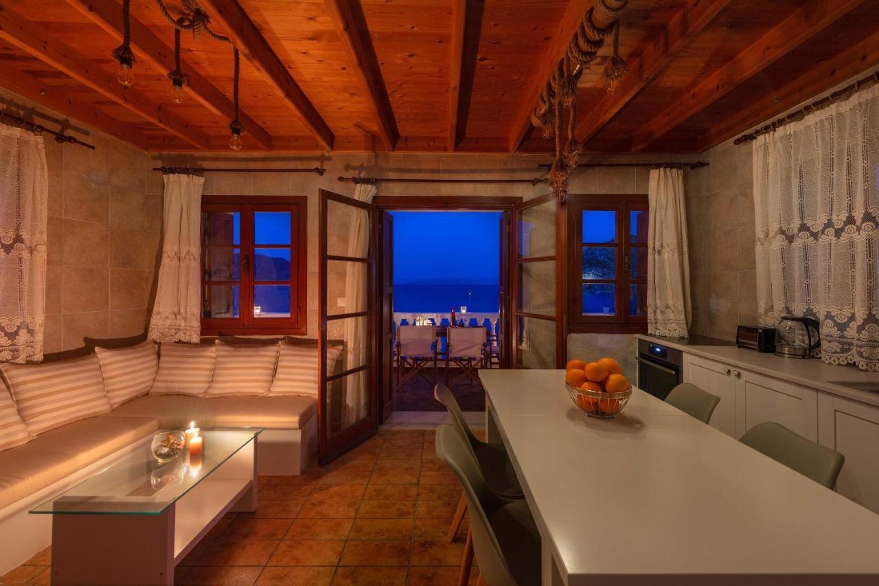 Maison d'hôtes Maravelia Mare à Symi Extérieur photo