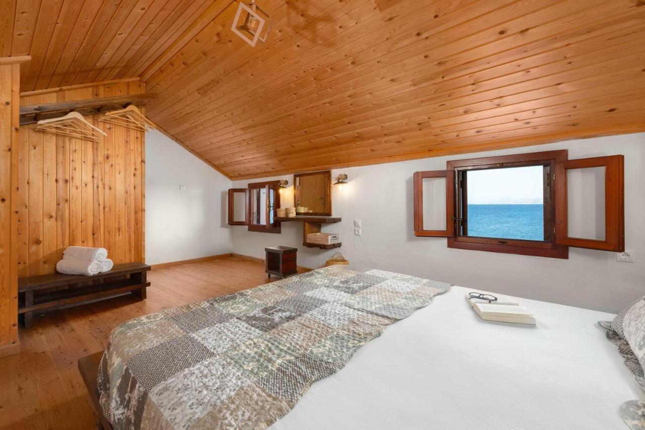 Maison d'hôtes Maravelia Mare à Symi Extérieur photo